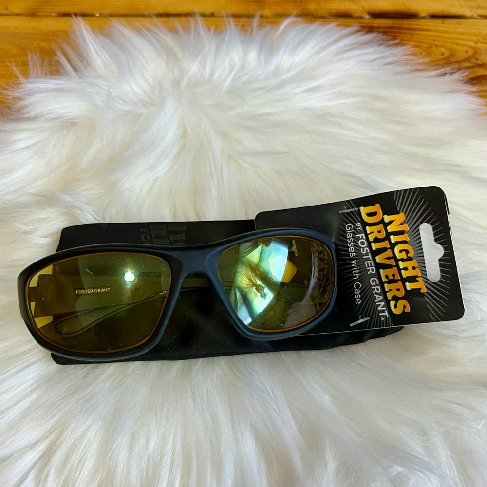 Foster Grant Night Drivers Glasses with Case